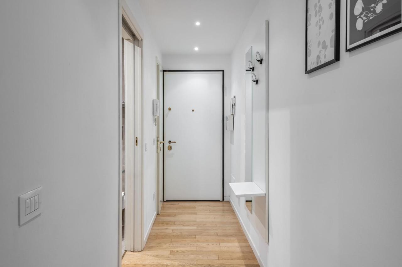 Easylife - Sofisticato Monolocale Con Terrazzino Nel Cuore Di Porta Venezia Milano Eksteriør bilde