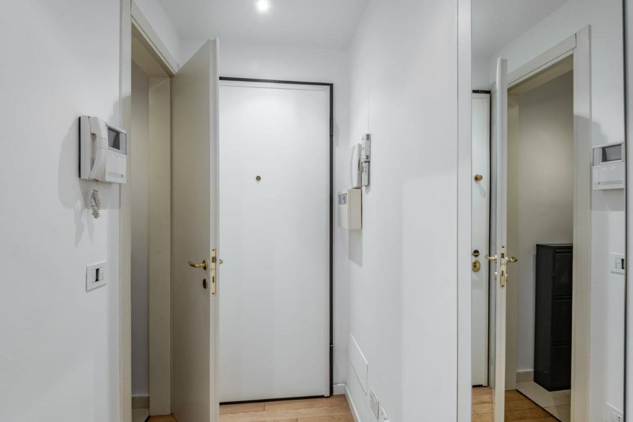 Easylife - Sofisticato Monolocale Con Terrazzino Nel Cuore Di Porta Venezia Milano Eksteriør bilde
