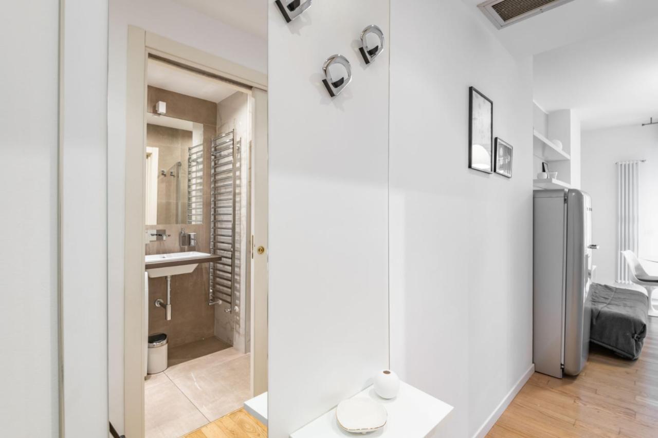 Easylife - Sofisticato Monolocale Con Terrazzino Nel Cuore Di Porta Venezia Milano Eksteriør bilde